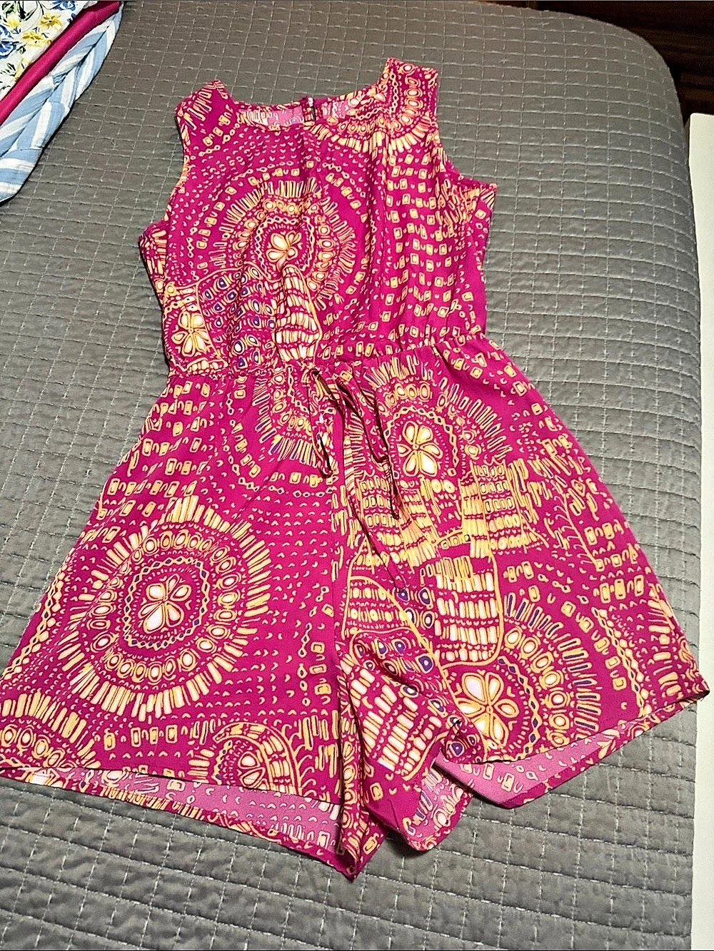 SHEIN Women’s Abstract Print Romper Size Small Like New